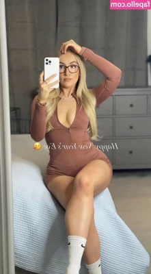 Brogan Small [ brogan-small ] - Want u to take the towel off of me