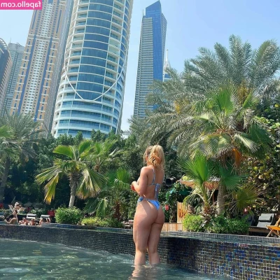 Brogan Small [ brogan-small ] - Do you like this tail and ears? Hehe ✨✨