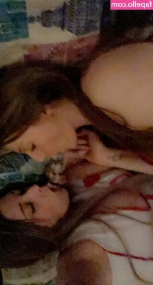 Itsdanielle92x - Lets correct your pathetic nature with a kick in the balls