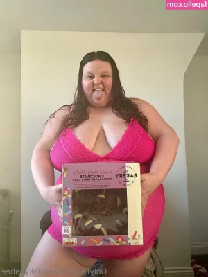 chunkybabee - A little shower fun while the man s away part 1