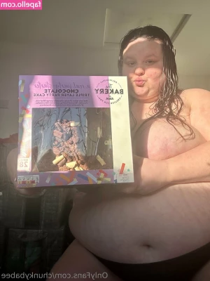 chunkybabee - WHAT UP DADDY WHAT DAT DICK DO