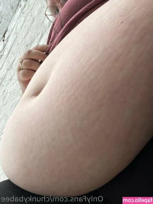 chunkybabee - What do you think about who should do the cleaning in an apartment   