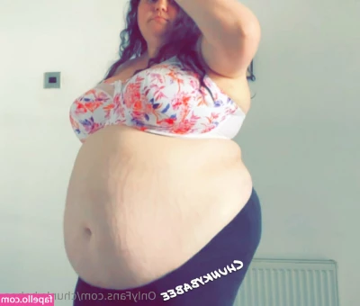 chunkybabee - Crossed? Or open? 👅🍑