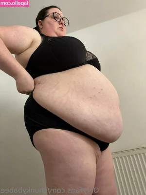chunkybabee - "Pure domination!" barrigOn is pregnant, the baby's father puts toys