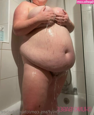chunkybabee - Waiting for my guests