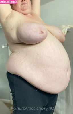 chunkybabee - I turned this innocent blondie into an onlyfans slut    Let s make