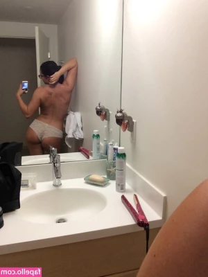 Shayna Foappiano [ shayna-foappiano ] - Happy tata Tuesday      Do you need to be teased today