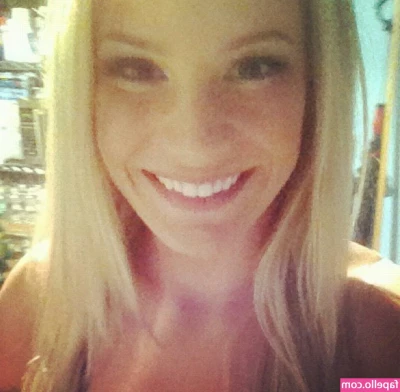 Shayna Foappiano [ shayna-foappiano ] - Working from home has its perks