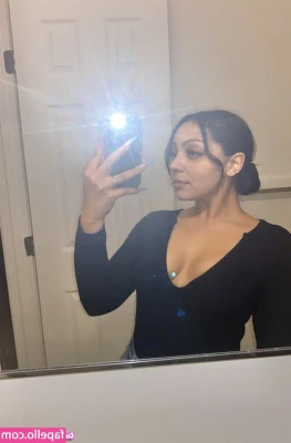 Tiarah Townsend [ tiarah-townsend ] - Pretti Girls get nasty too😛