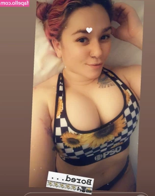 Boz_suicide [ boz-suicide ] - Of course  she is also made happy
