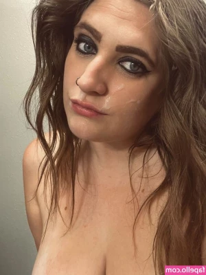 Jordyn Ray [ jordyn-ray ] - Ready for a night of drinks and something more  Only you are missing