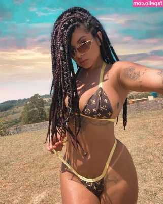 Dj Jhenny [ dj-jhenny ] - it kicked me off no idea why!!!!