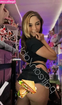 Abbxeh - Real hot girl summer out here