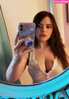 vanessinator - Something very special for you guys! Totally 18+, nude, full frontal