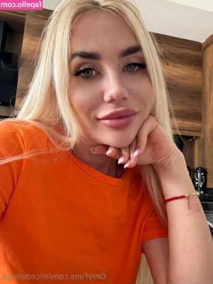 alicedollyua - getting wetter and wetter