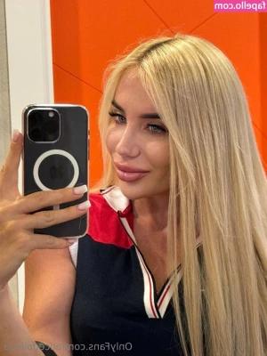alicedollyua - Your muse 🥰🥰🥰