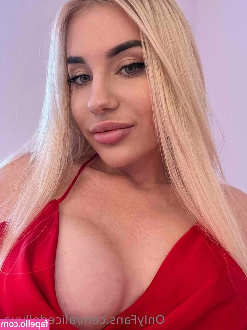 alicedollyua - Ass up and Ass out