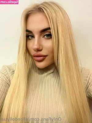 alicedollyua - Feeling horny and alone this morning Let s have some fun