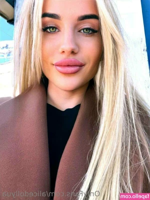 alicedollyua - My pussy sweet 🥵🥵🍓