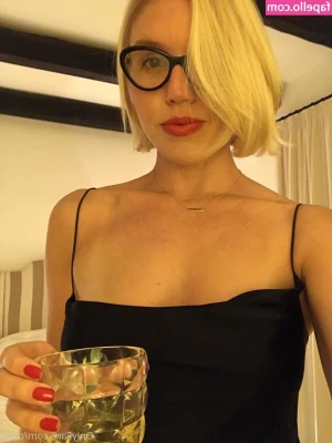 coviv - New Kacie, who dis? 🖤