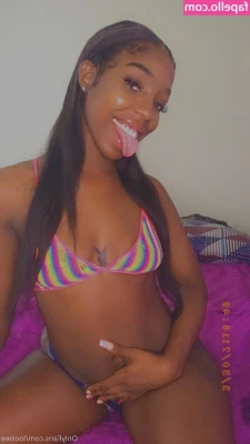 loosiee - Seriously, as excited as I am to watch my belly grow! I’m loving