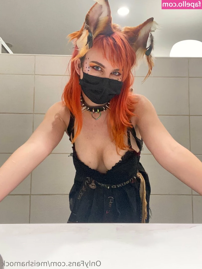 meishamock - Happy Hump Day babe, who is ready to HUMP me?  DM me babe I am online!