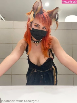 meishamock - Happy Hump Day babe, who is ready to HUMP me?  DM me babe I am online!