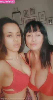 mom_vs_daughter [ mom-vs-daughter ] - It has been a day  wine is to my rescue