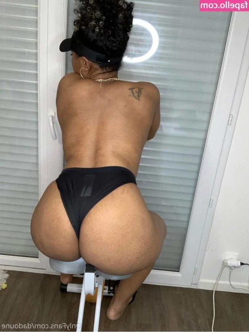 Lady Dadoune [ lady-dadoune ] - My 2 throbbing pussies today!! This video has it all - a new up close