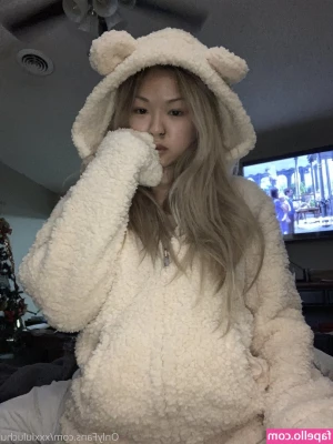 xxxluluchu - I can pull them down even further if you like ;3