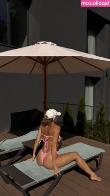 Maria Skorchenko [ maria-skorchenko ] - Give me a reason to get these wet babe