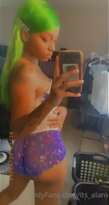 Its_alani [ its-alani ] - What outfits would you pick for me  if we spent an entire weekend