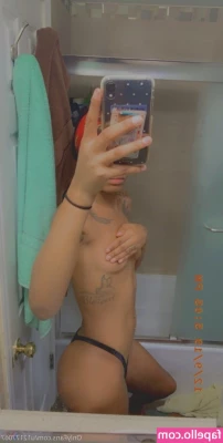 Its_alani [ its-alani ] - Peep this view with no panties in your inbox now 👀  Tip or dm if