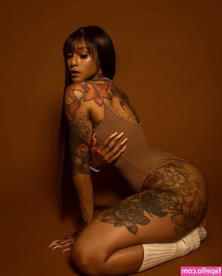 Mizz Twerksum [ mizz-twerksum ] - https onlyfans com 310221224 kherynafree