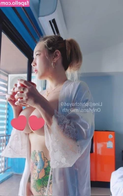 Milkyth - Fat juicy ass