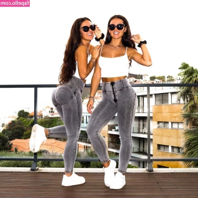 Jakic Twins [ jakic-twins ] - Hope y all are having a happy Saturday