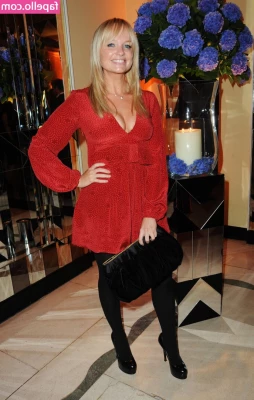 Emma Bunton [ emma-bunton ] - Allisonpinkpussy     PR0M0 FOR TODAY  LESBIAN VIDEOS   - 𝘽𝙞𝙜