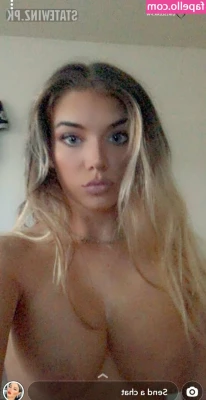Alexa Smicker [ alexa-smicker ] - Beach days