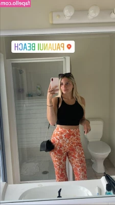amytmiller - Tried to do a sexy covering my tits with a santa hat but I think I
