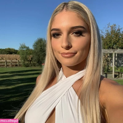 amytmiller - I m feeling more playful and sexy this weekend now that I am
