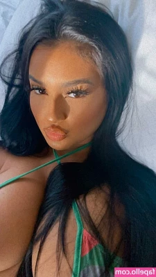 Lucero Crystal - Trading Card pack ft   sofiarose  hereonneptune and more