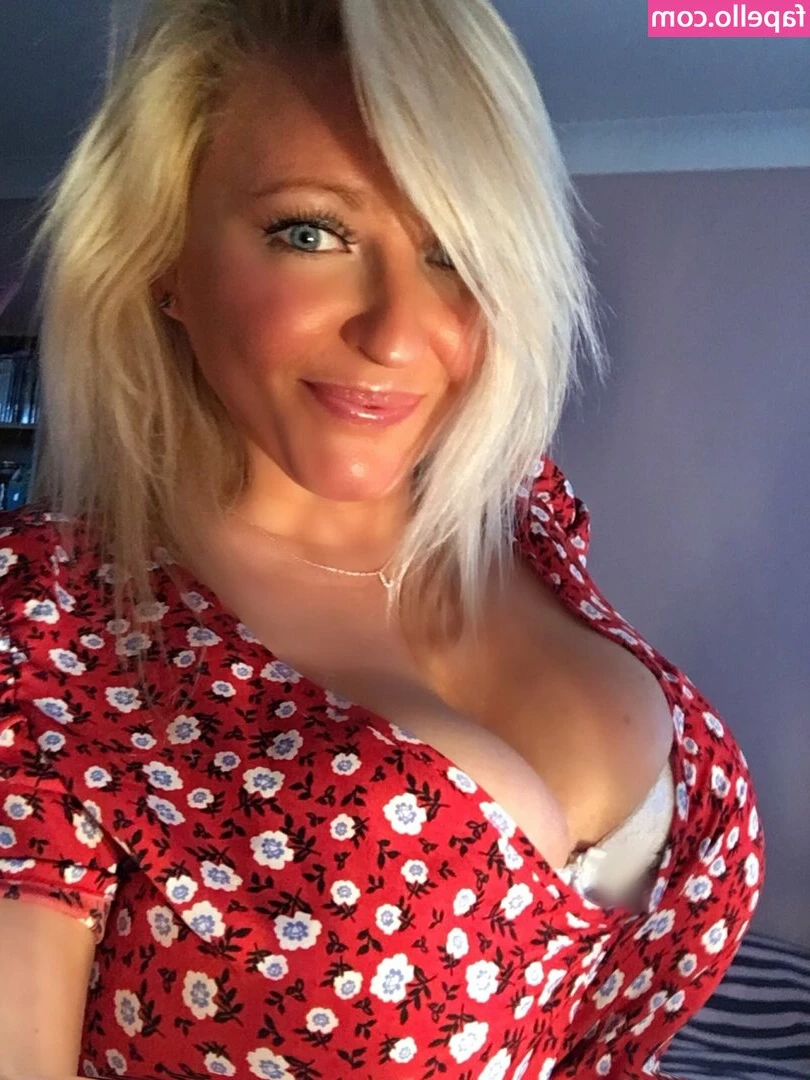 Julie - Show Love   Every Day not just on Valentine s Day