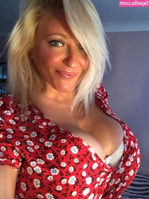 Julie - Show Love   Every Day not just on Valentine s Day