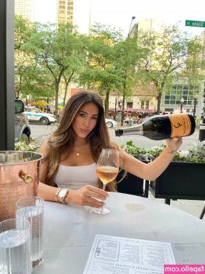 cocktailratings - I shouldn t be sitting alone here