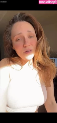 Regina Hixt [ regina-hixt ] - Where my horny boys at    I m feeling very cute but I m very wet rn