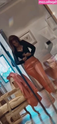 Regina Hixt [ regina-hixt ] - Wanna taste