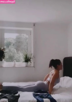 Regina Hixt [ regina-hixt ] - 3o