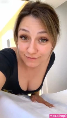 Regina Hixt [ regina-hixt ] - Your face looks like my type of seat 👅