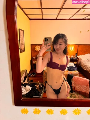 Jeannie Elise Mai [ jeannie-elise-mai ] - Still marked from saturdays play session
