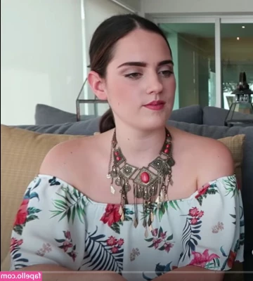Ophelie Rullier [ ophelie-rullier ] - Dieses Jahr Engel oder Bengel gewesen